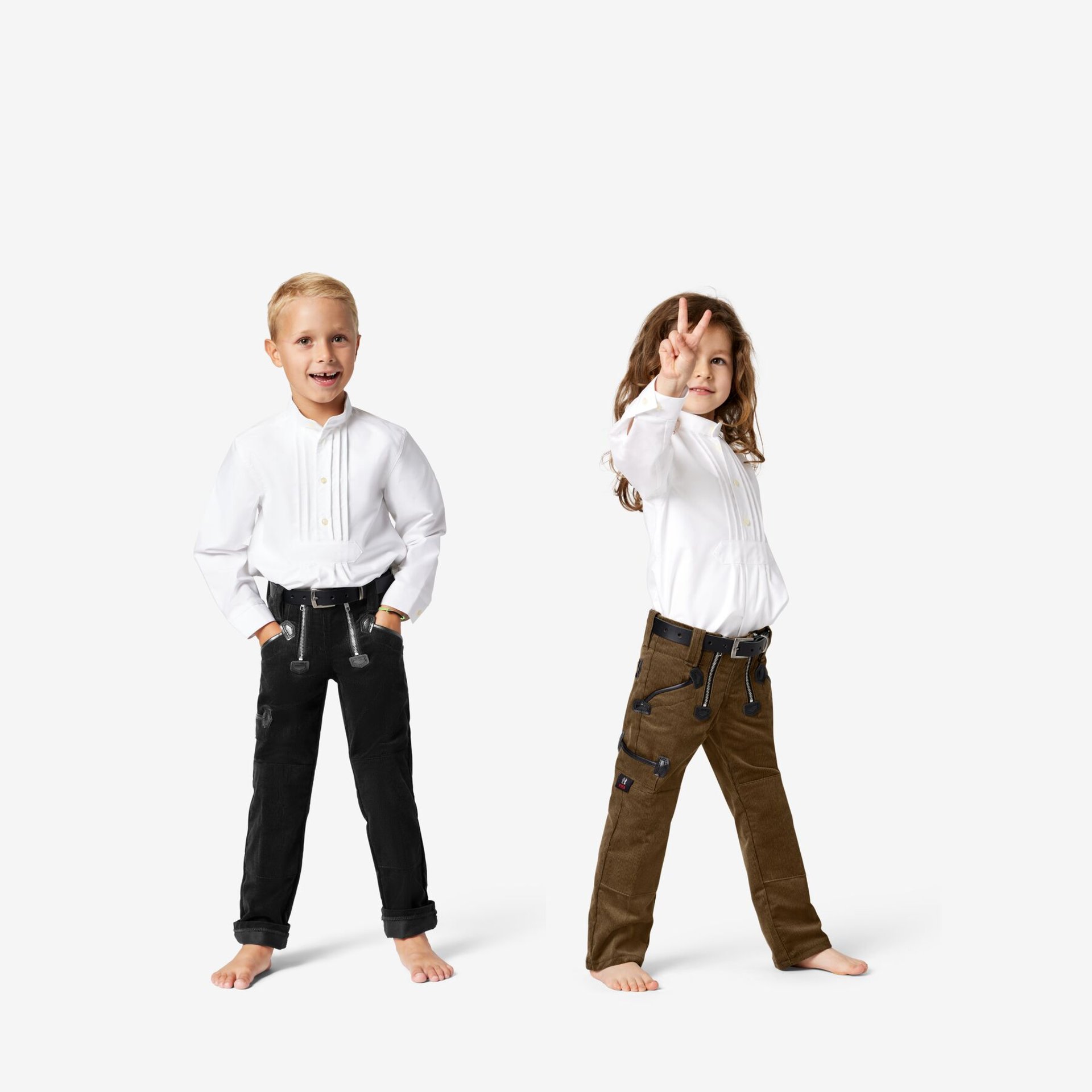 AUGUST Kinder-Zunfthose Zwirn-Feincord schwarz 152