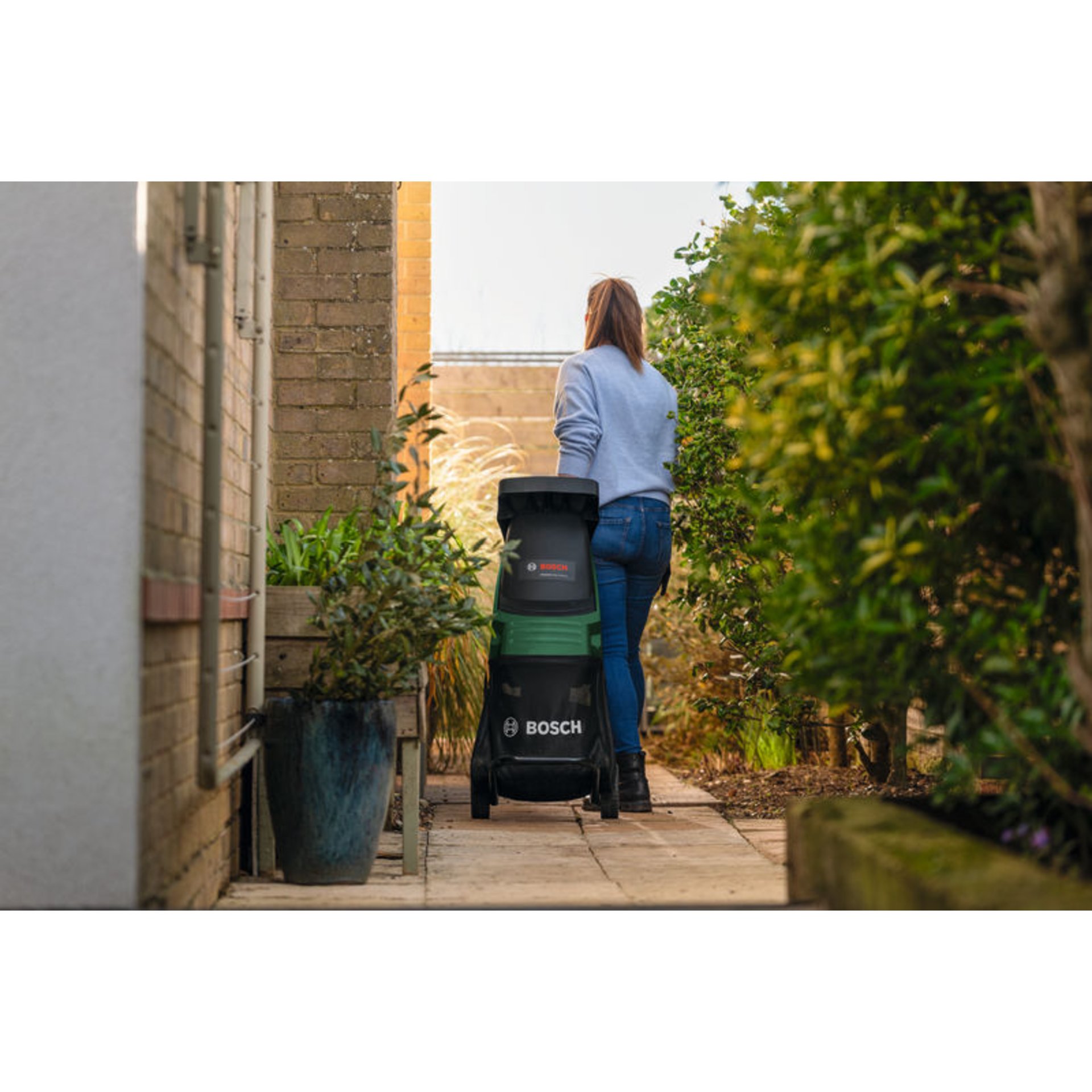 Häcksler UniversalShredder 2x18V-25