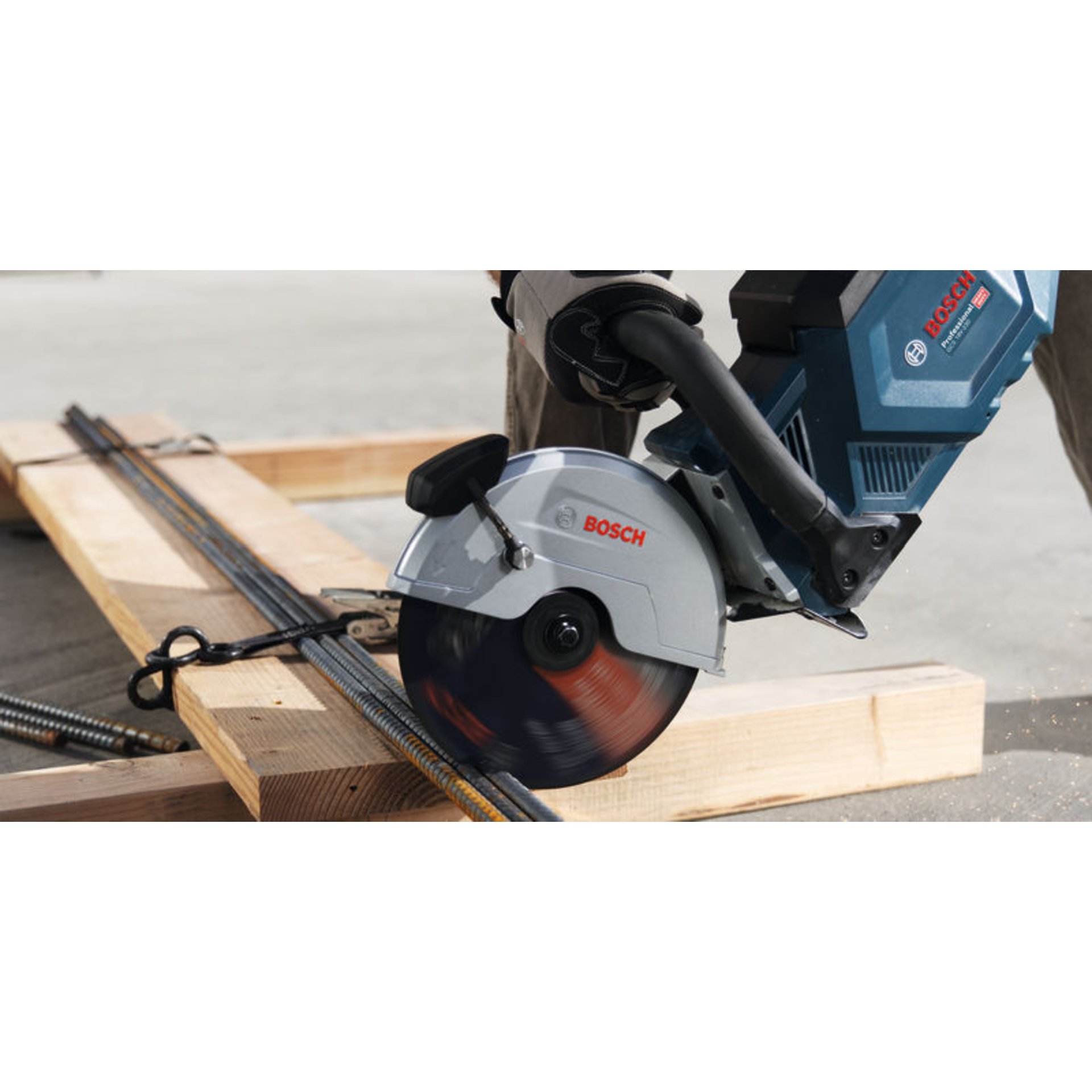Kabelloses Trennen und Schleifen GCS 18V-230