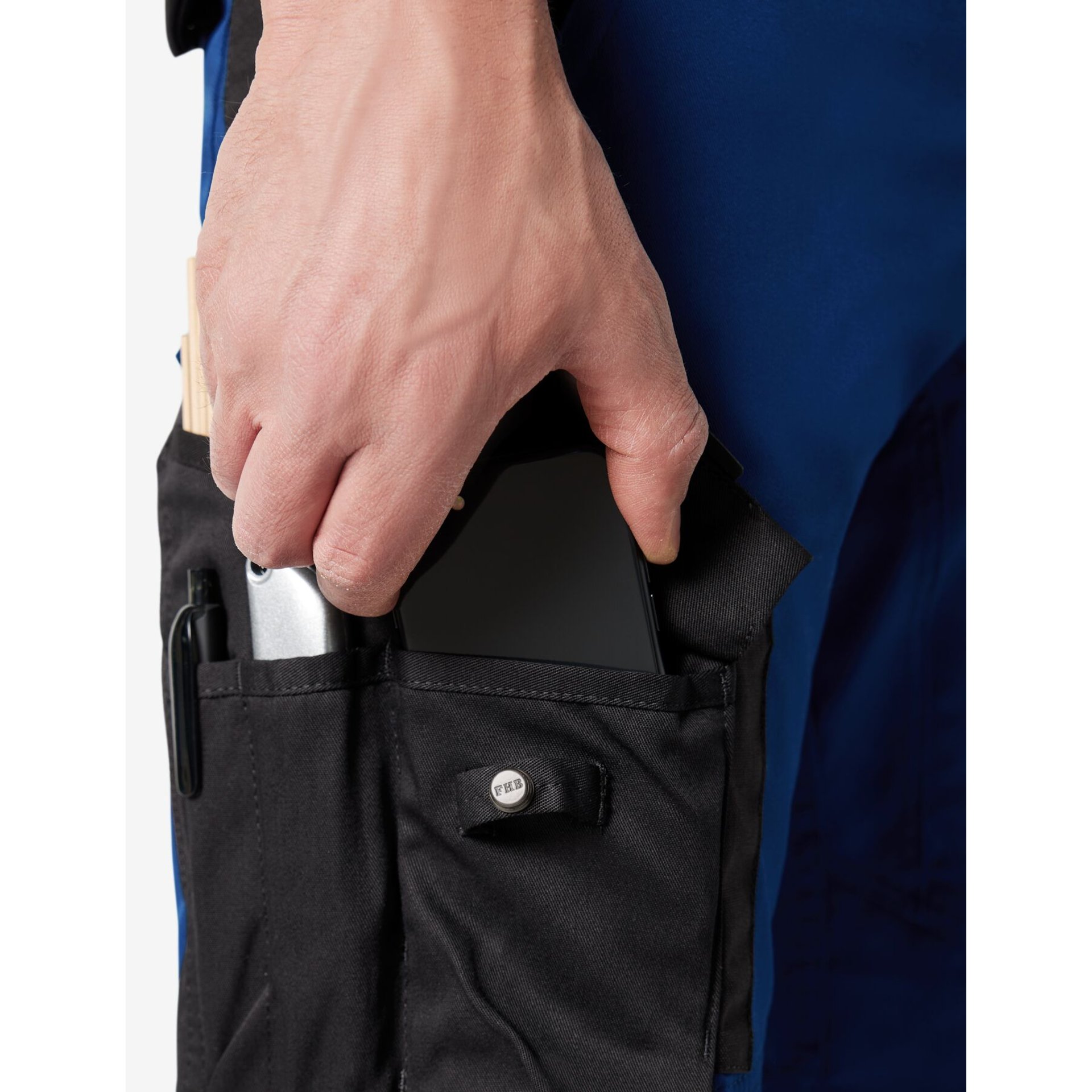 WULF Bermuda royalblau-schwarz 66
