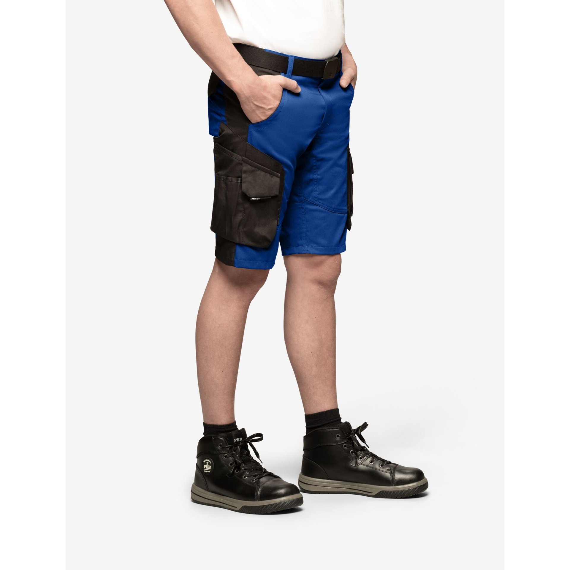 WULF Bermuda royalblau-schwarz 66