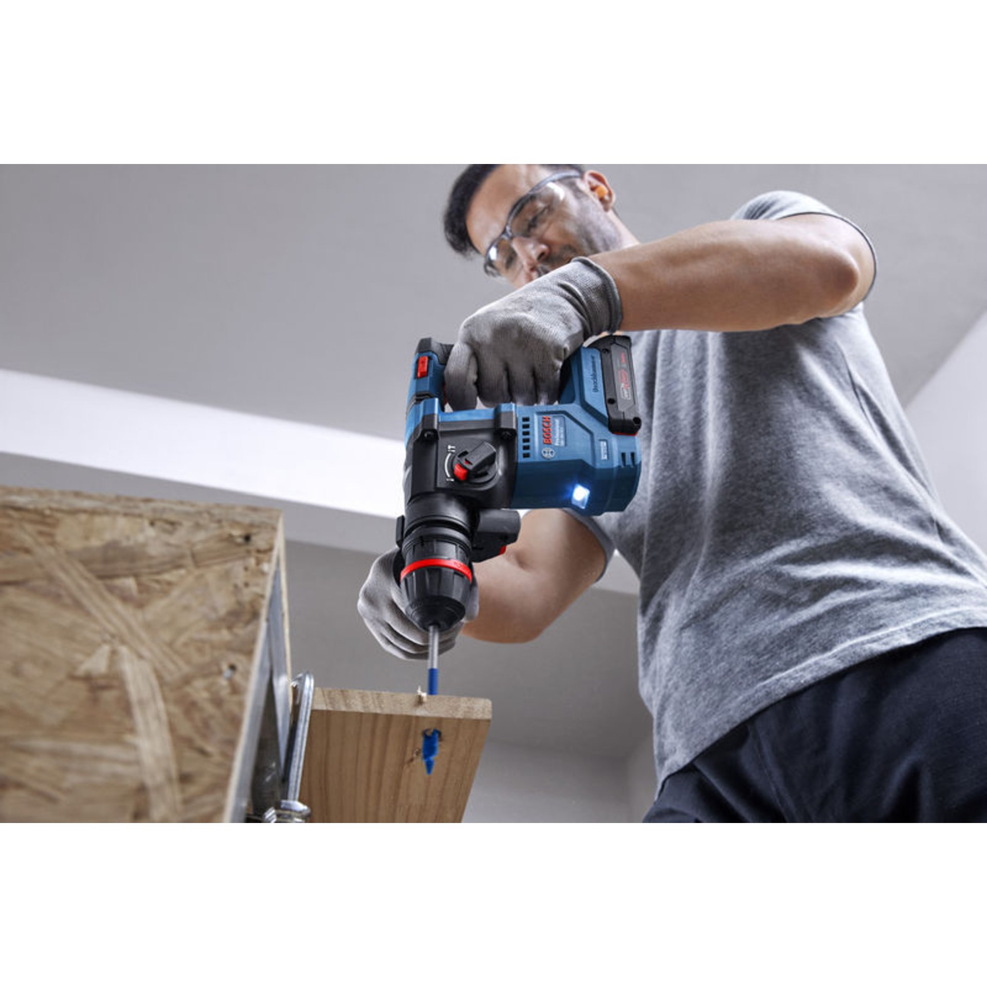Akku-Bohrhammer mit ONECHUCK GBH 18V-18 X