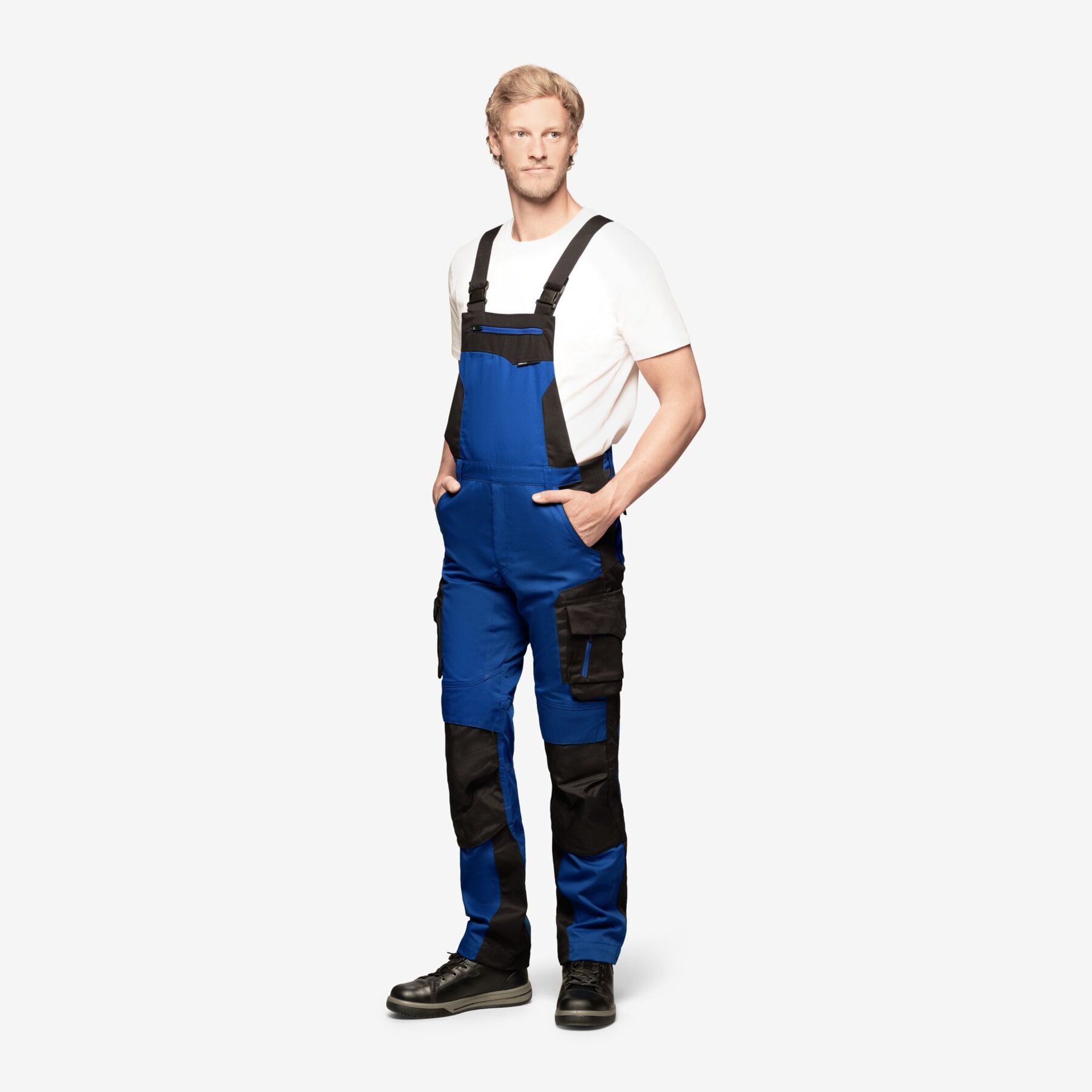 PASCAL Latzhose royalblau-schwarz 23
