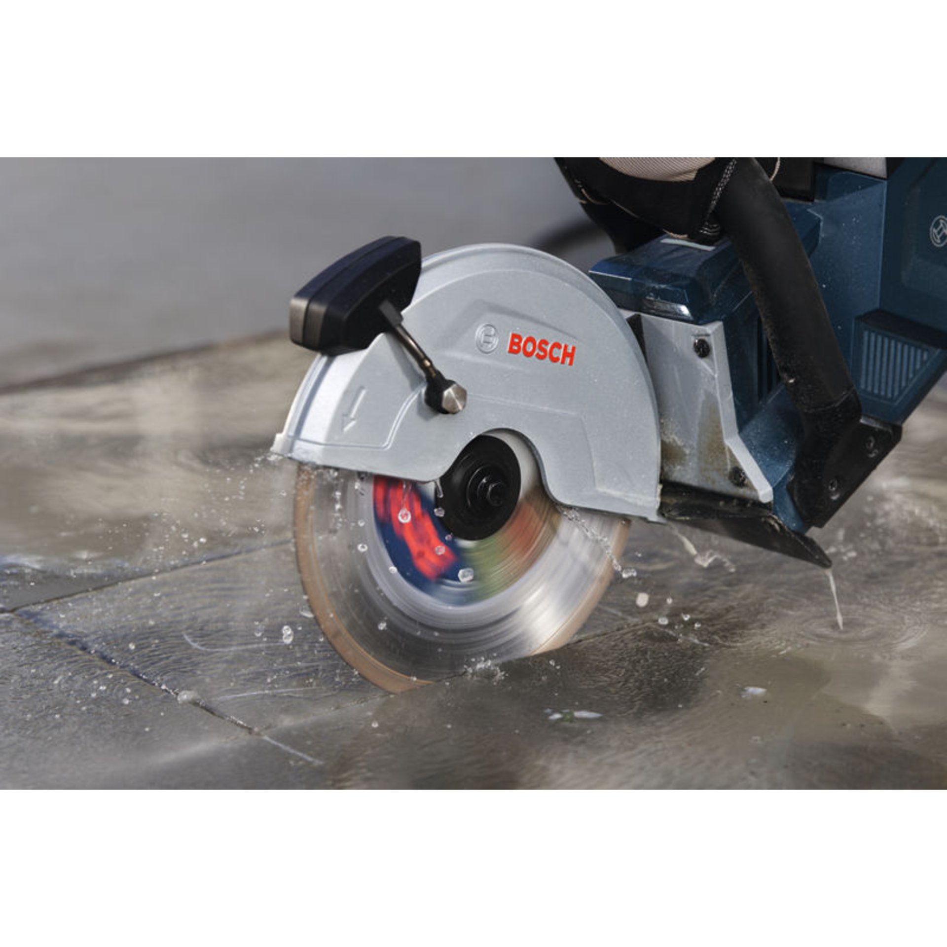 Kabelloses Trennen und Schleifen GCS 18V-230