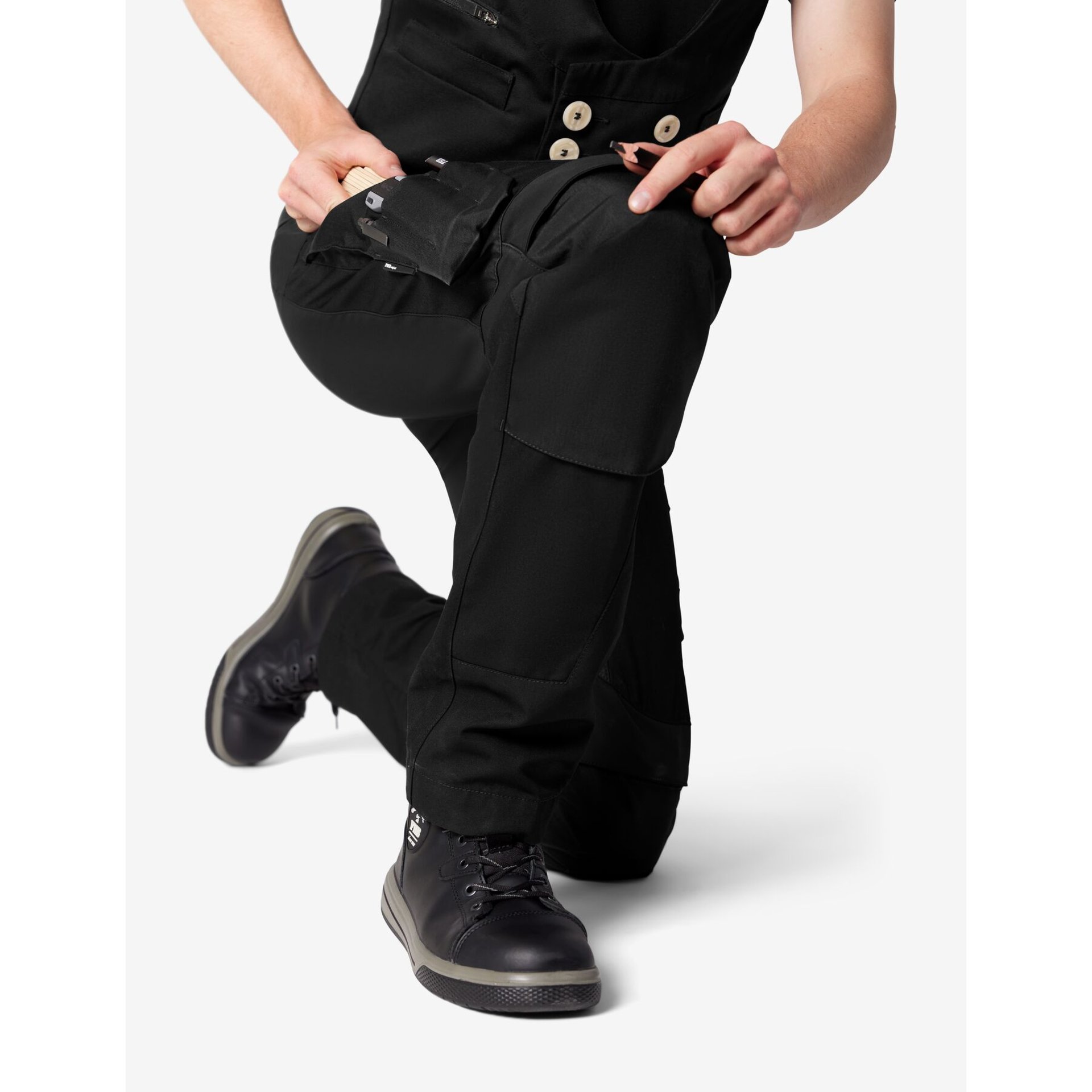 MAXI Zunfthose elastisch schwarz 102