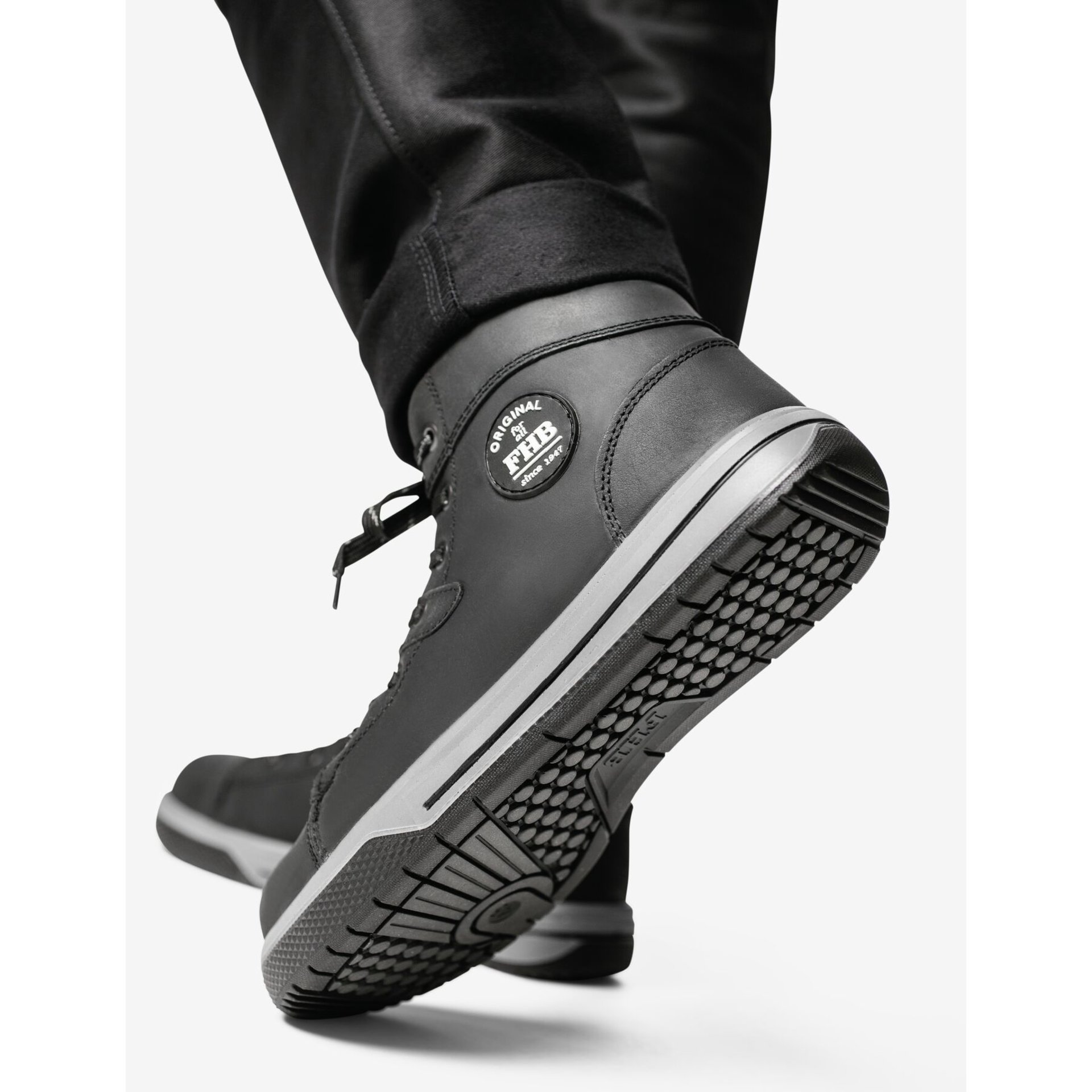 LINUS Sneaker hoch EN ISO 20345-S3 schwarz 43