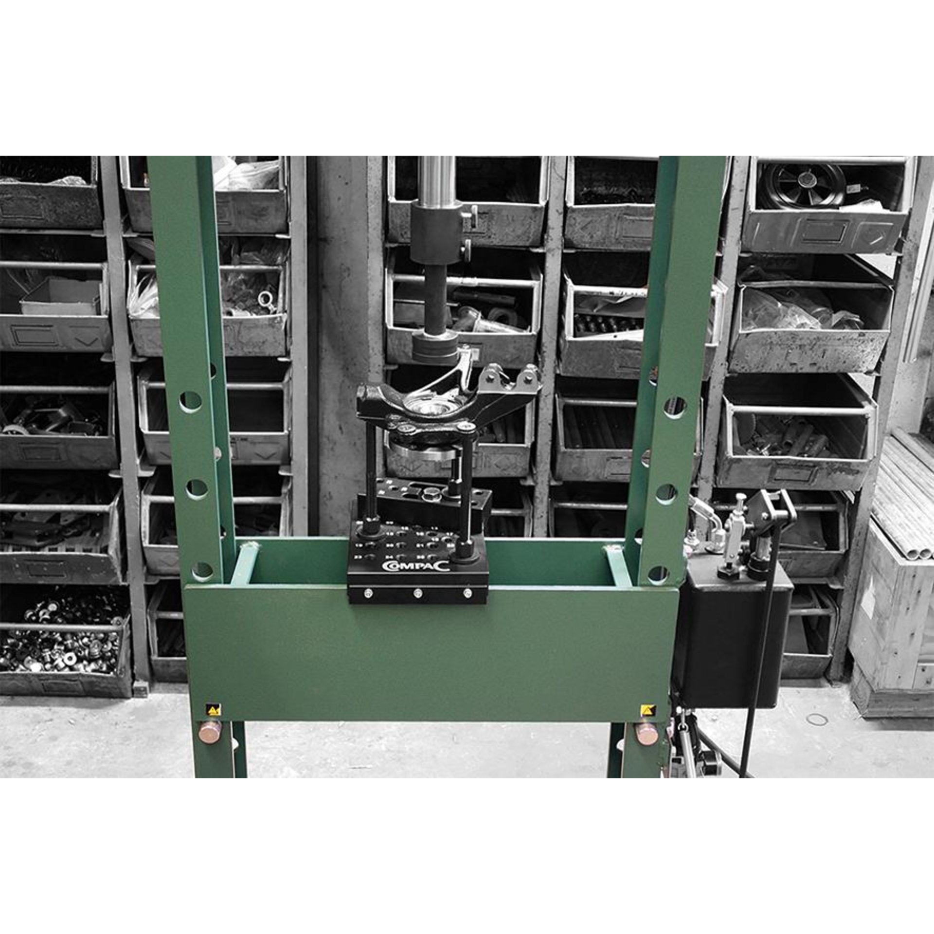 Press-Unterlage universell einstellbar bis Tischbreite 240mm