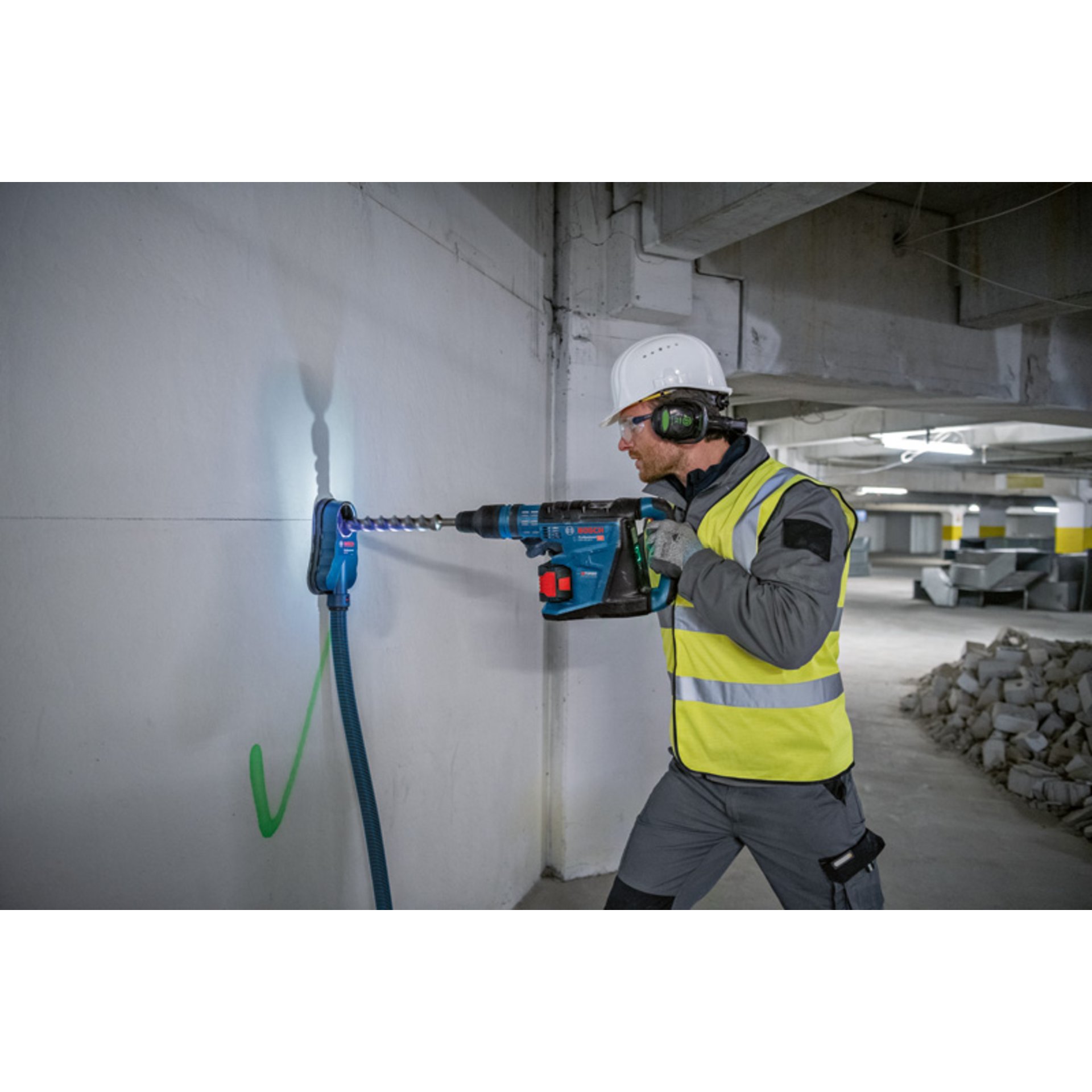 Akku-Bohrhammer BITURBO mit SDS max GBH 18V-40 C, 2 x Akku, XL-BOXX