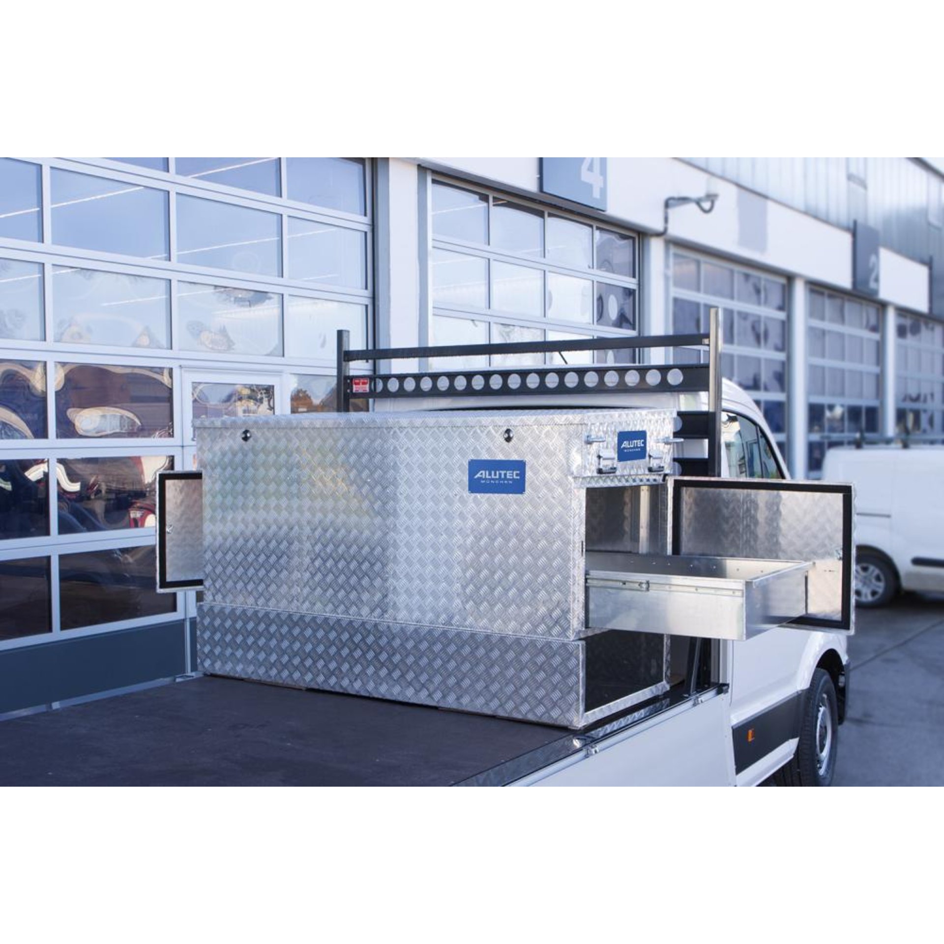 Individual-Box Set 1 B1700xT800xH850mm Volumen: 1028Liter