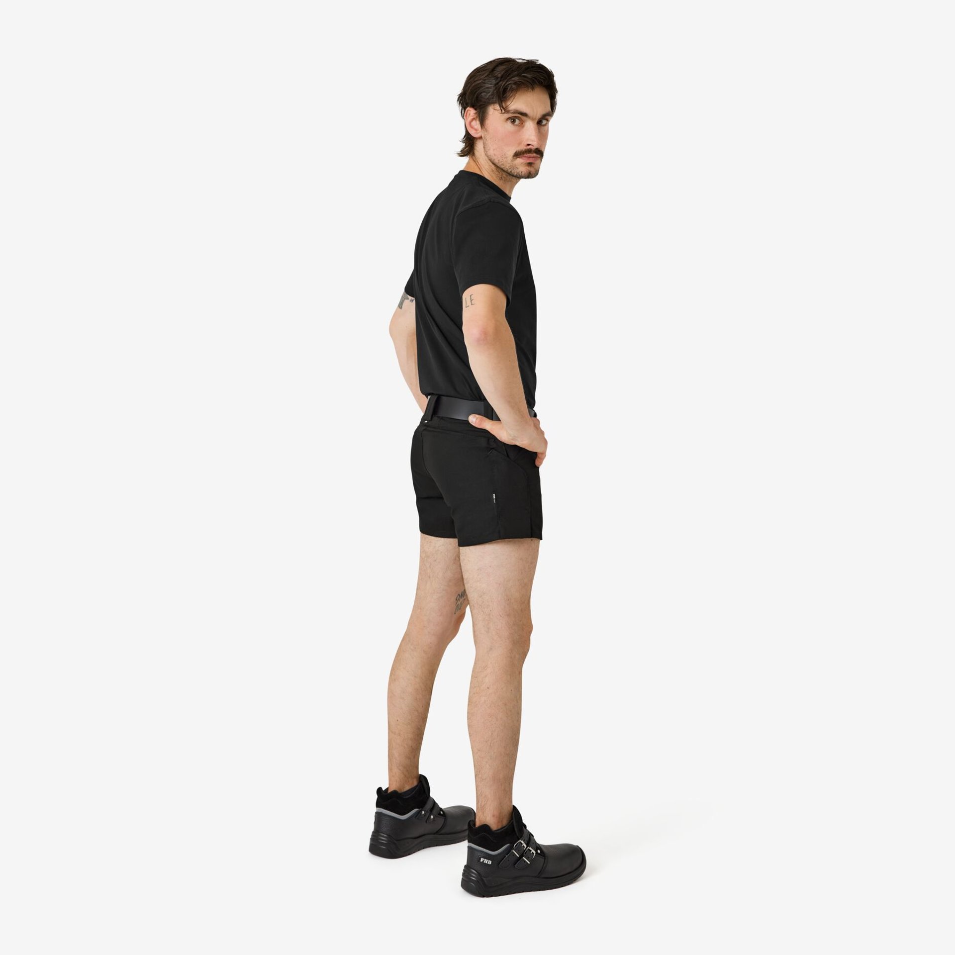 MAIK Zunft-Shorts extra kurz schwarz 56