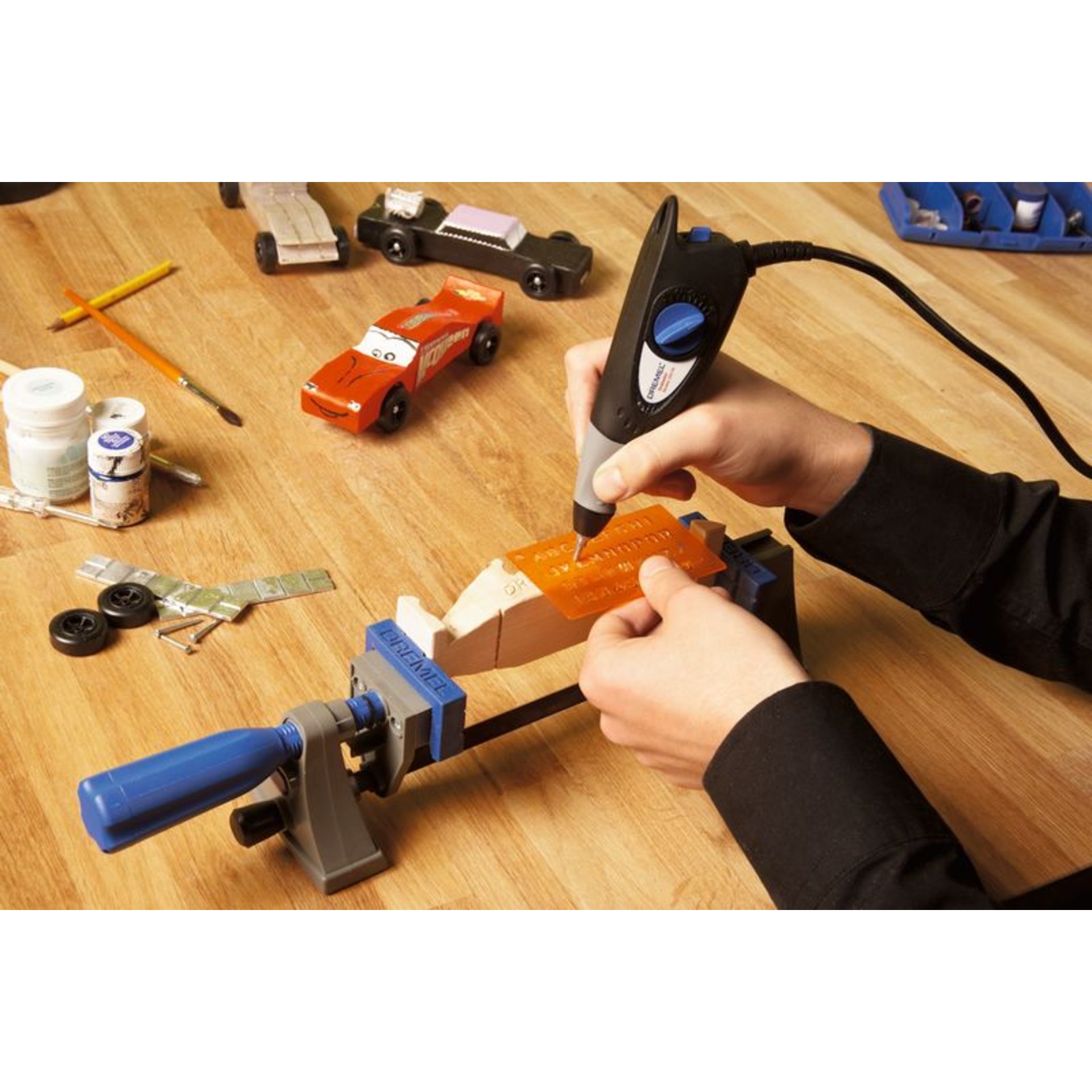 DREMEL® Gravierer 290-3 Hobby (35 W) mit 3 Zubehöre, 4 Designschablonen
