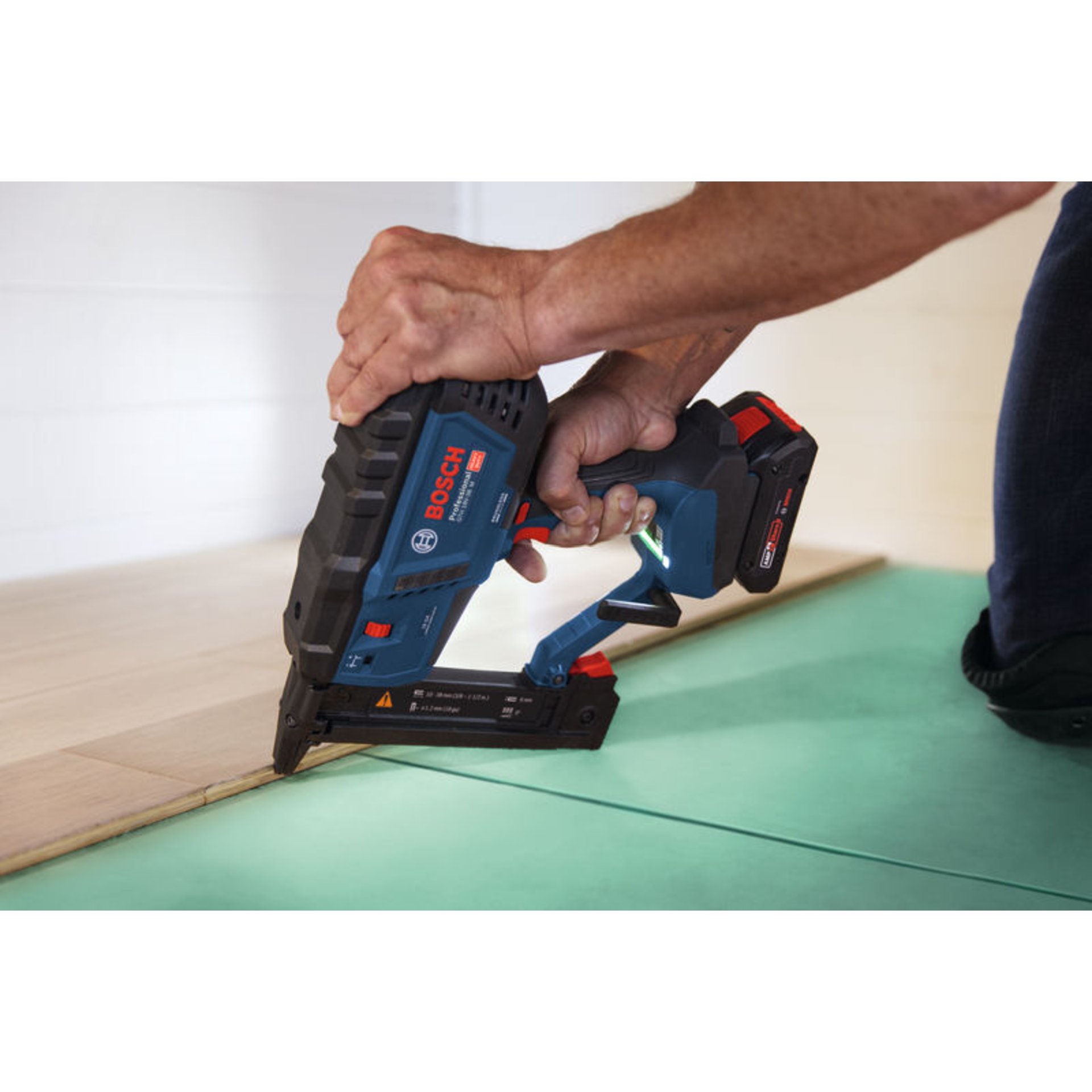 Akku-Holzklammerer GTH 18V-38 M