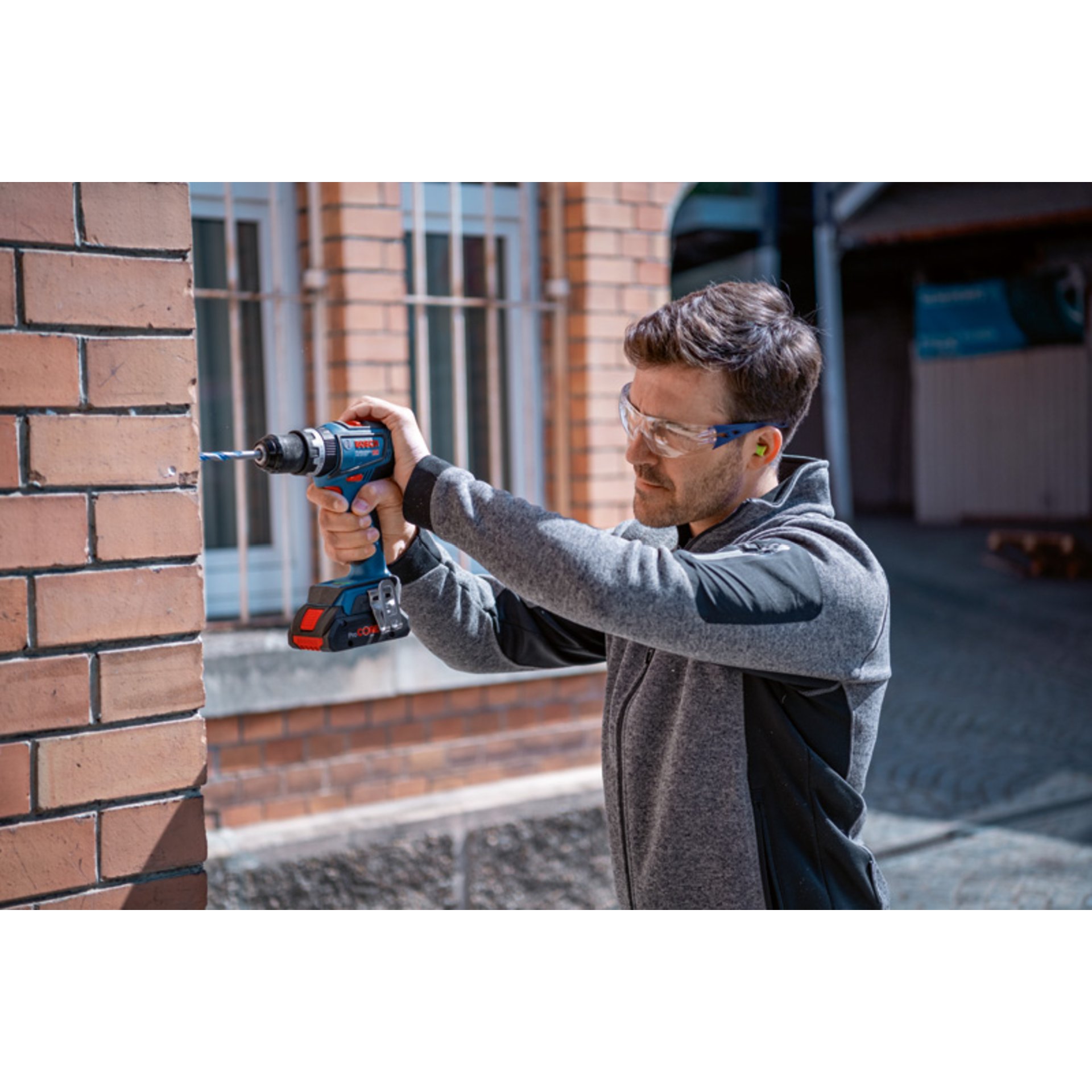 Akku-Schlagbohrschrauber GSB 18V-90 C, 2 Akku GBA 18V 5.0Ah, Ladg. u. L-BOXX
