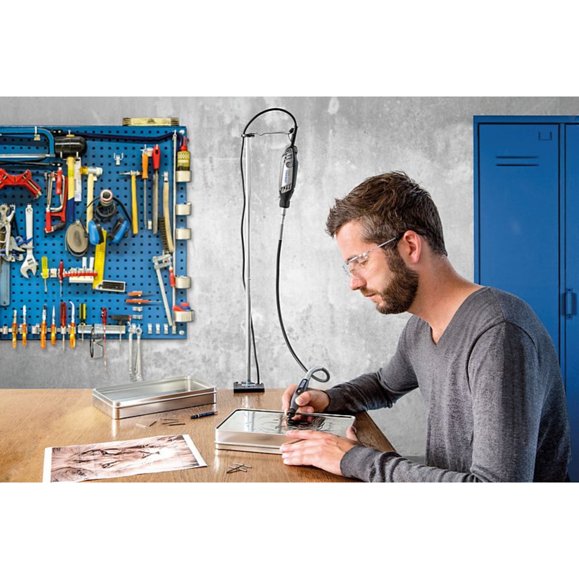 DREMEL® Werkzeugständer zum Aufhängen der biegsamen Welle