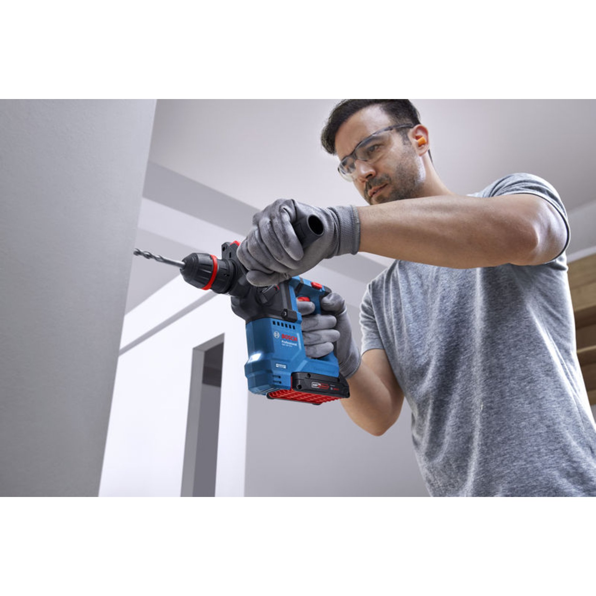 Akku-Bohrhammer mit ONECHUCK GBH 18V-18 X