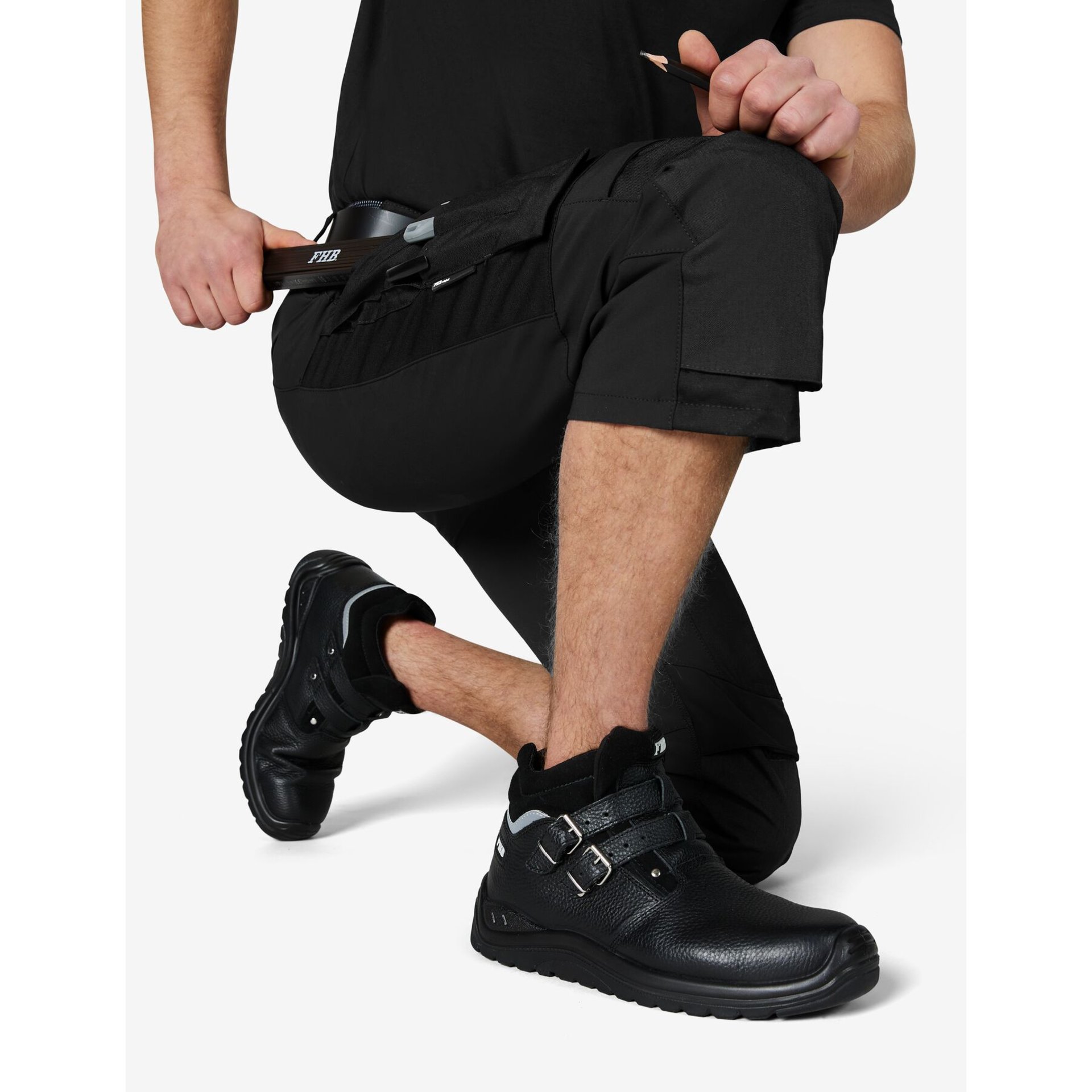 LOU Zunfthose Piratenform elastisch schwarz 90