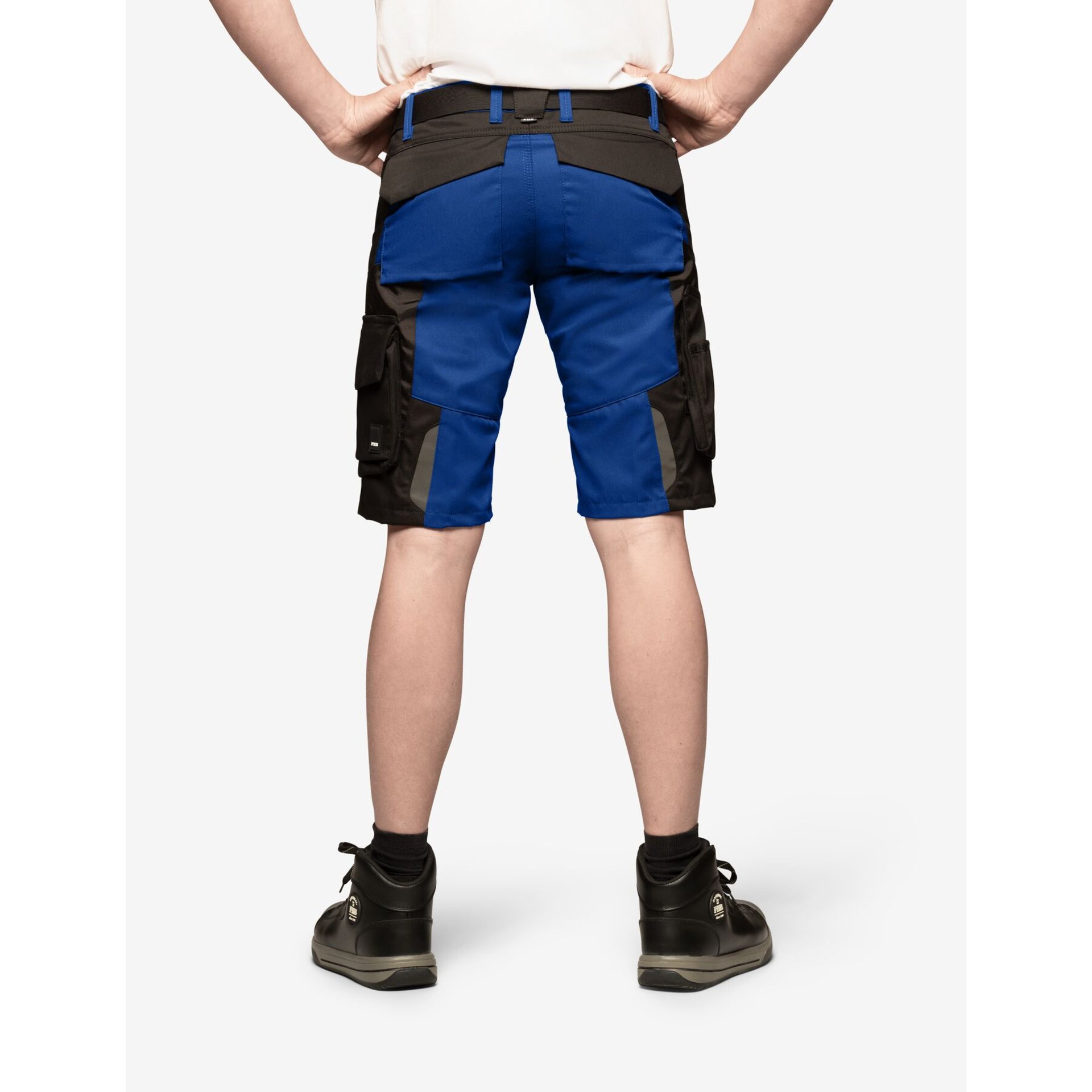 WULF Bermuda royalblau-schwarz 66