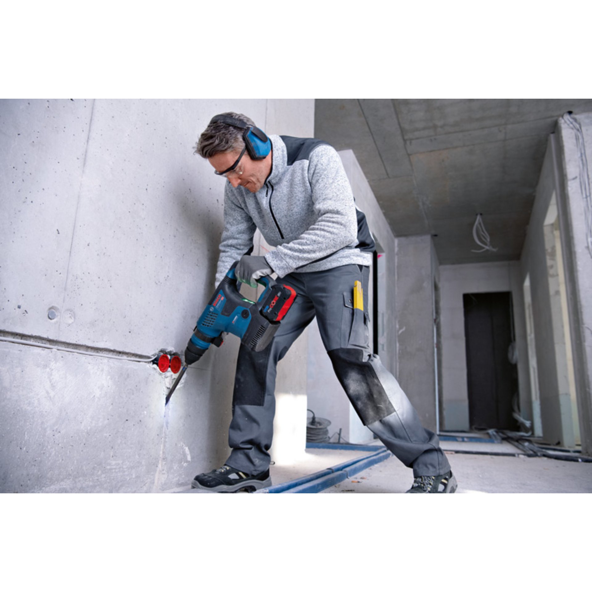 Akku-Bohrhammer BITURBO mit SDS plus GBH 18V-34 CF