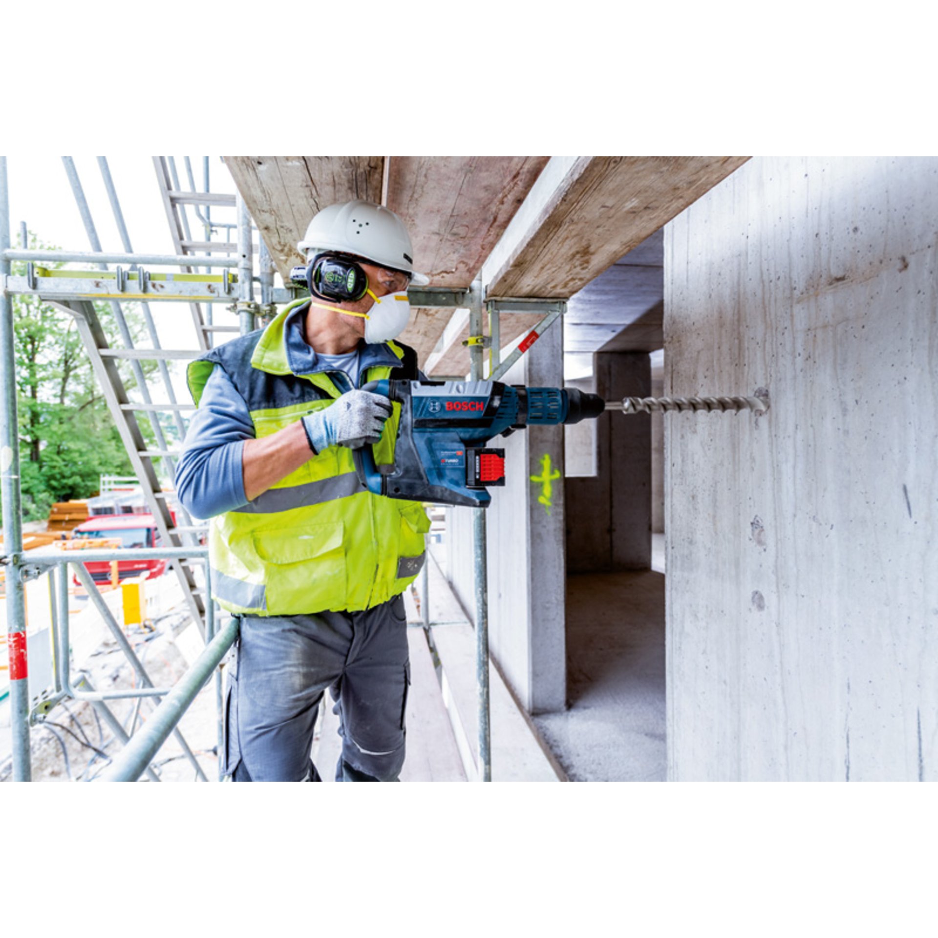 Akku-Bohrhammer BITURBO mit SDS max GBH 18V-45 C, 2 x Akku, Handwerkerkoffer