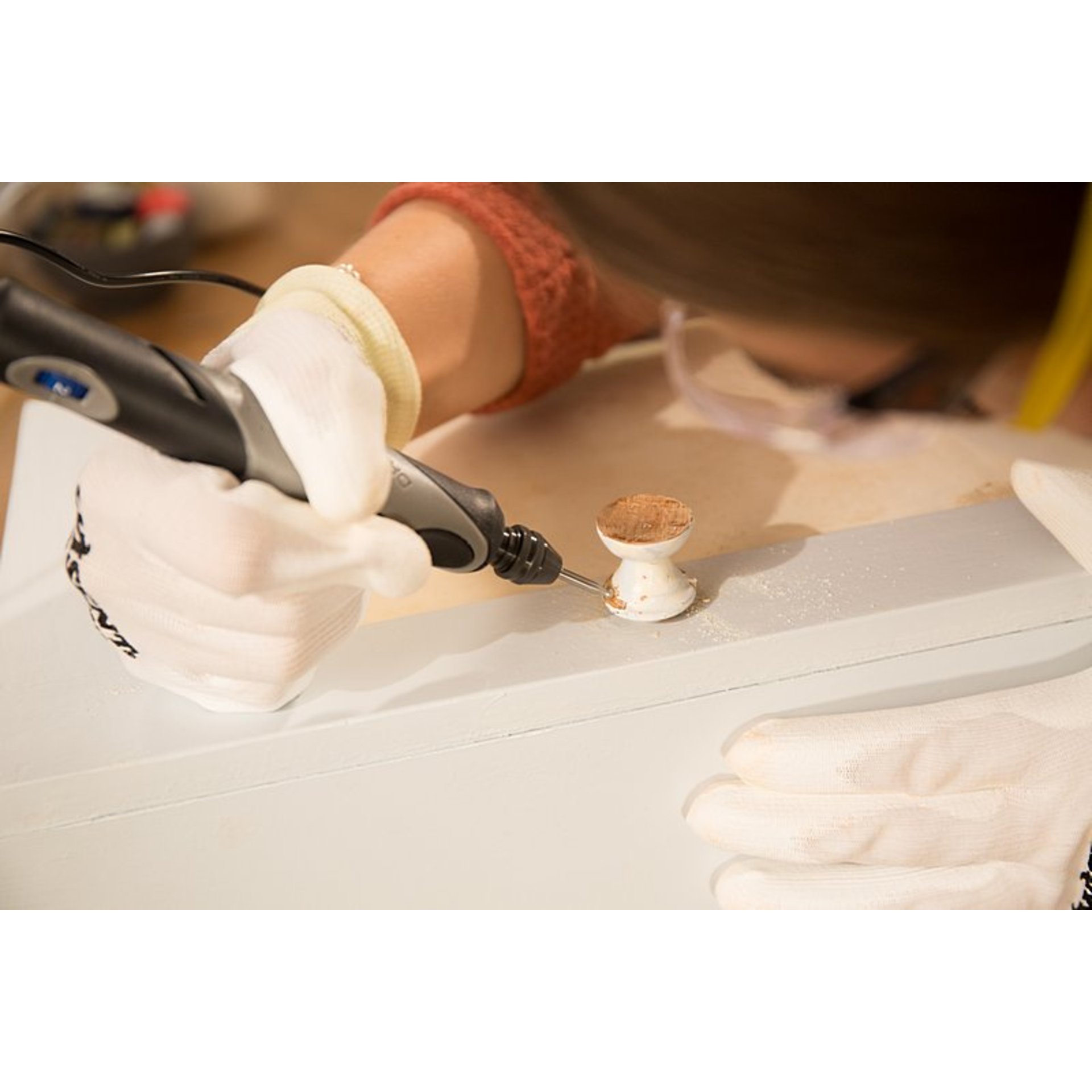 DREMEL® Stylo+, 2050-15 Multifunktionswerkzeug (9 Watt) mit 15 Zubehöre