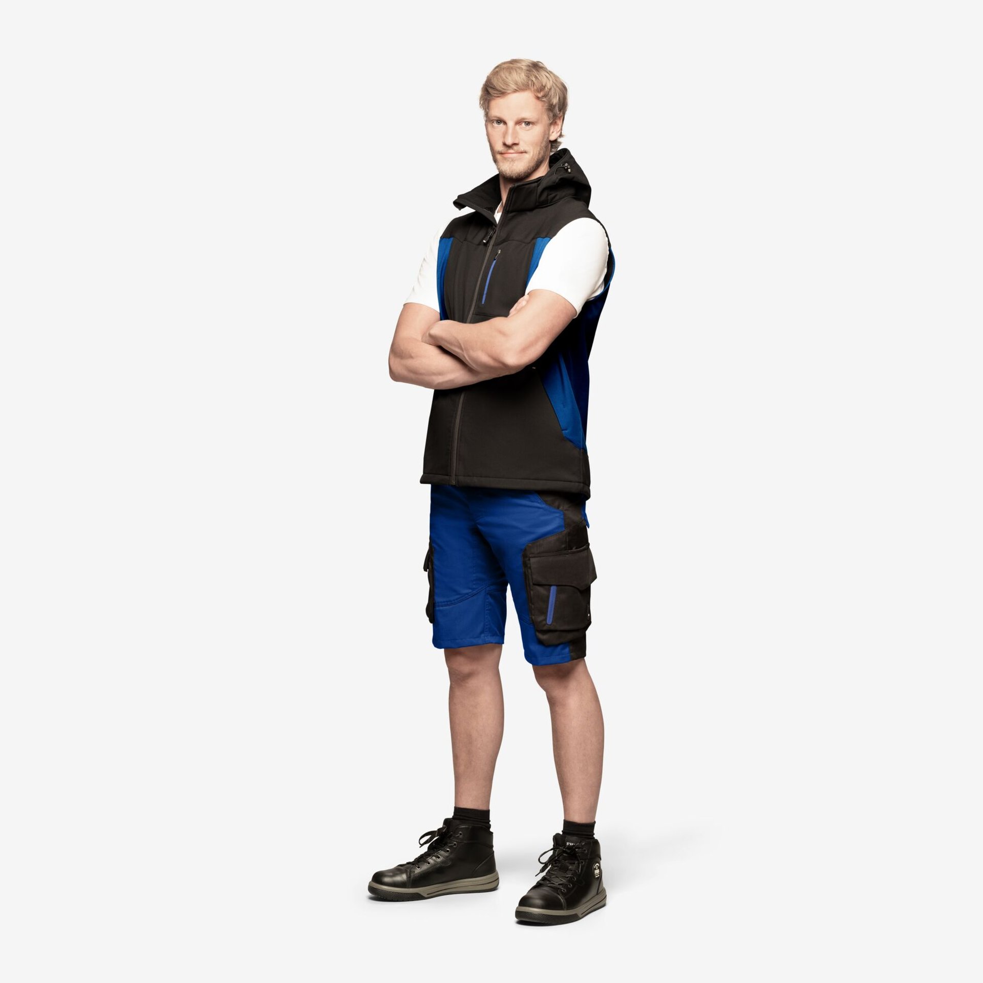 WULF Bermuda royalblau-schwarz 66