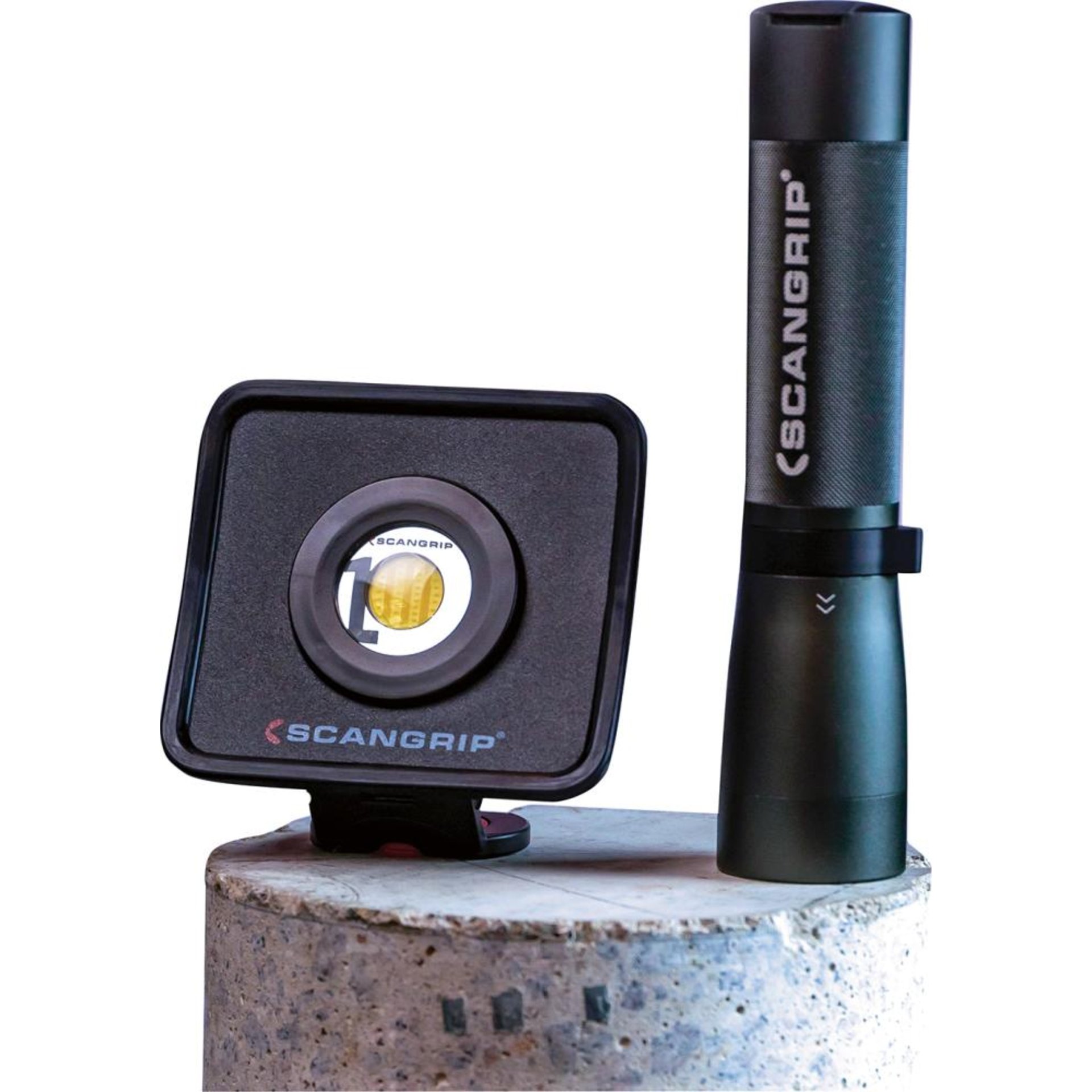 Akku-Arbeitsleuchte NOVA MINI 100-1000Lumen Scangrip