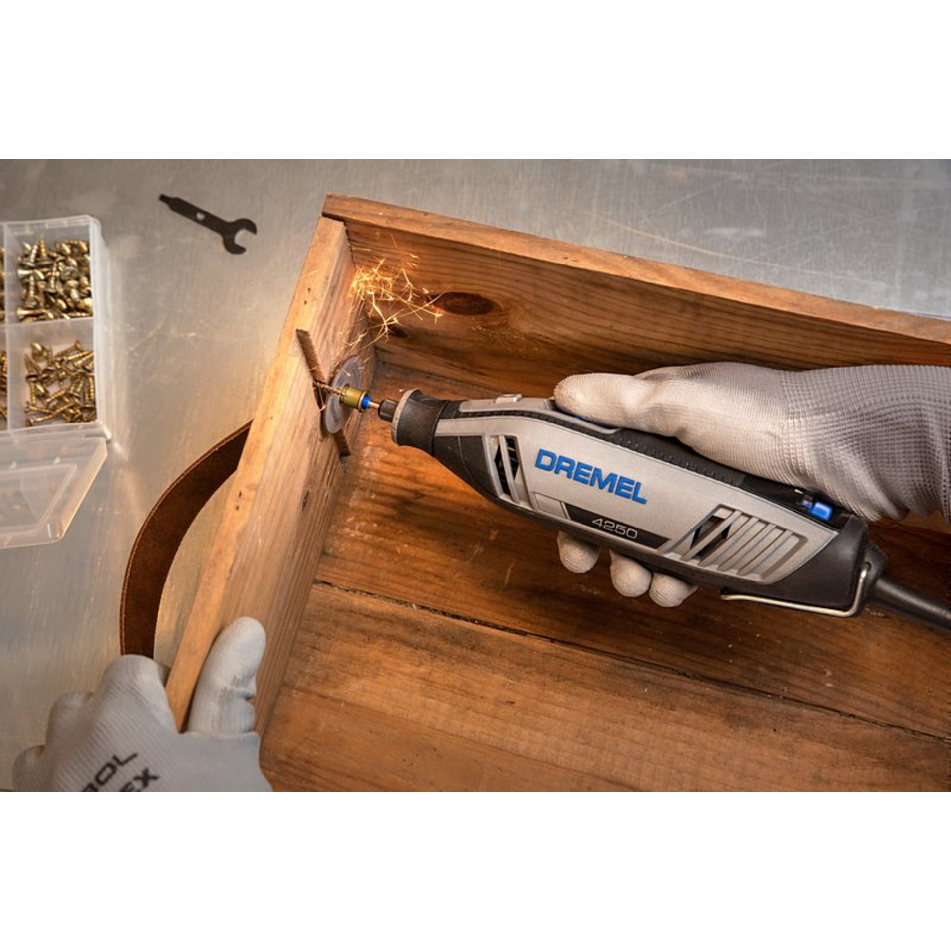 DREMEL® 4250, Multifunktionswerkzeug, 45 Zubehöre, 3 Vorsatzgeräte