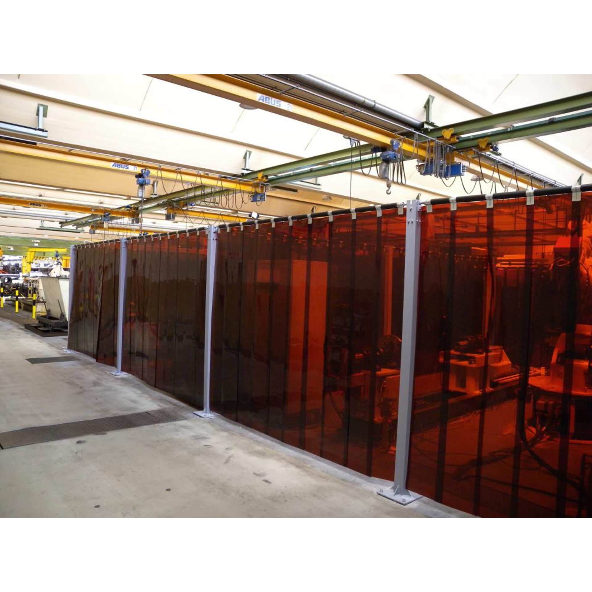 PVCSchweißerschutzlamellerotbraun (T50) DIN EN ISO 25980 300mm (B) x 2mm x 50m (L)