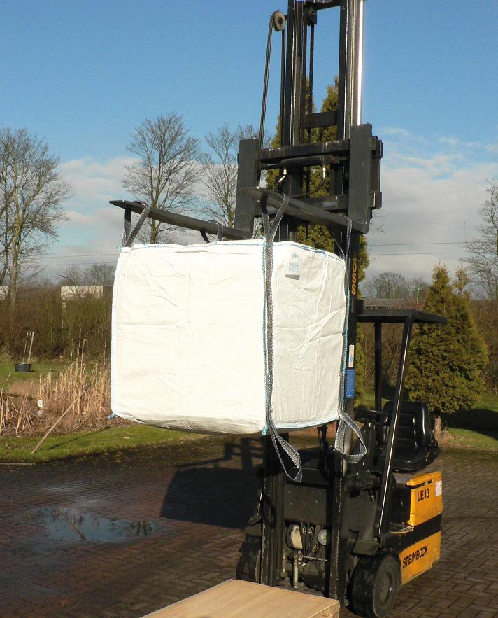 BigBag Tragkr. 1350 kg 4 Hebe-/2 Bodenschl. BigBag Tragkr. 1350 kg 4 Hebe-/2 Bodenschl.