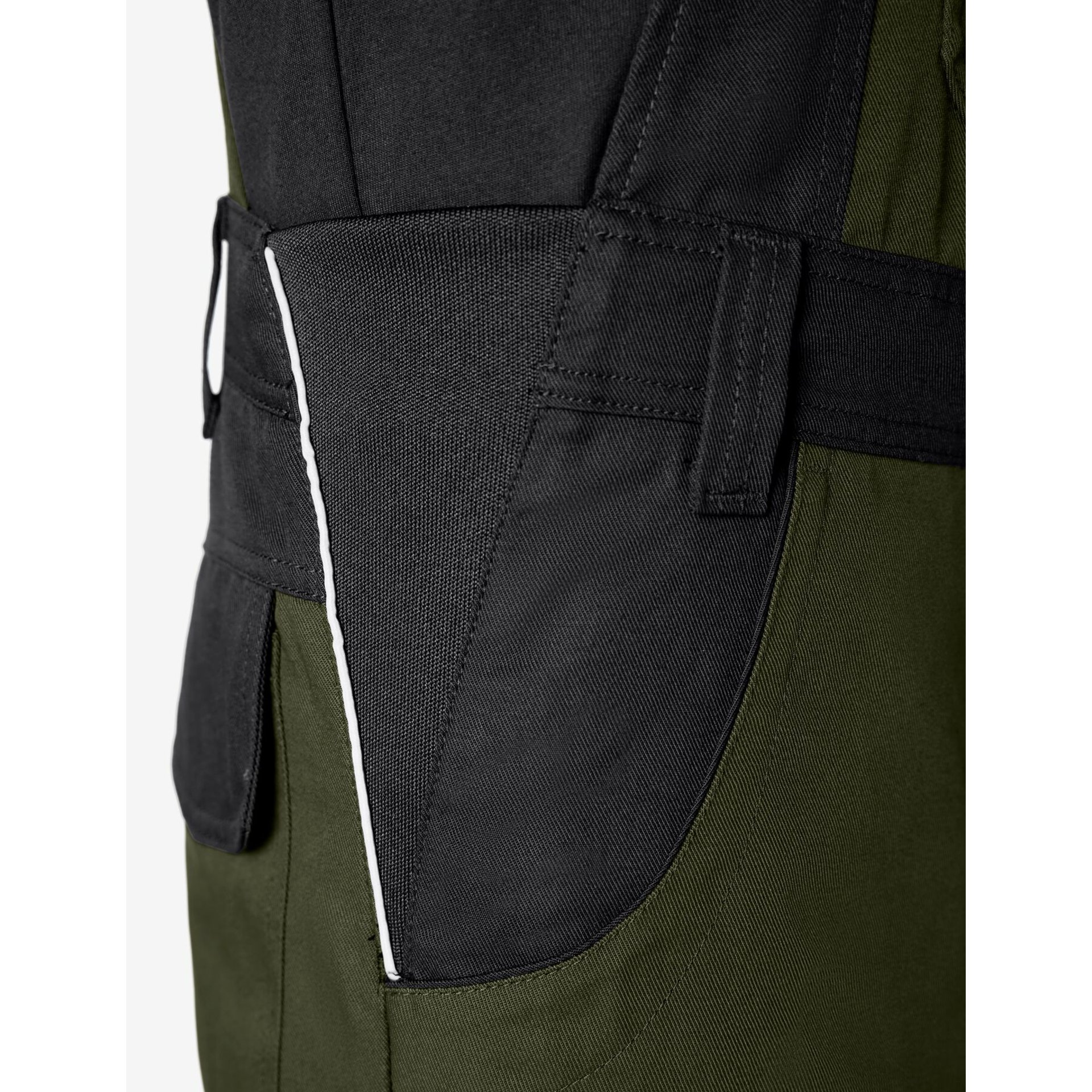 ECKHARD Latzhose oliv-schwarz 54