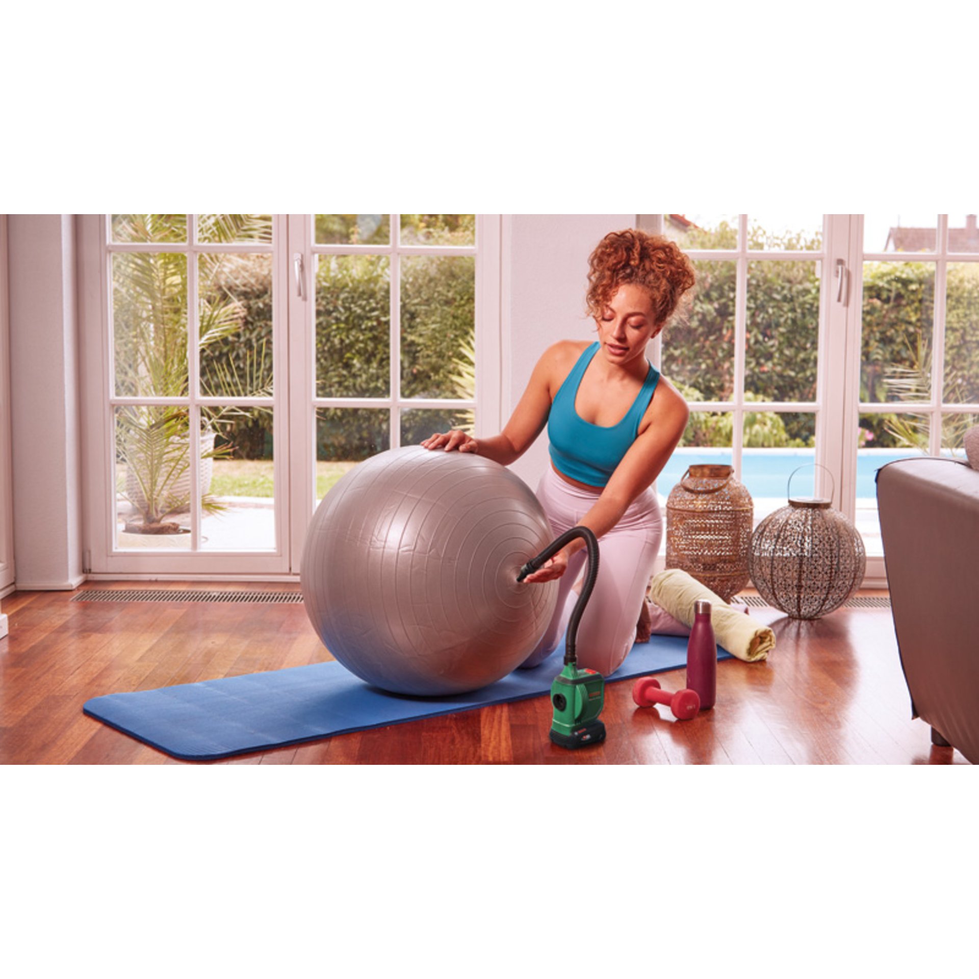 Akku-Volumenpumpe EasyInflate 18V-500, 1 x Akku PBA 18V 2.0Ah