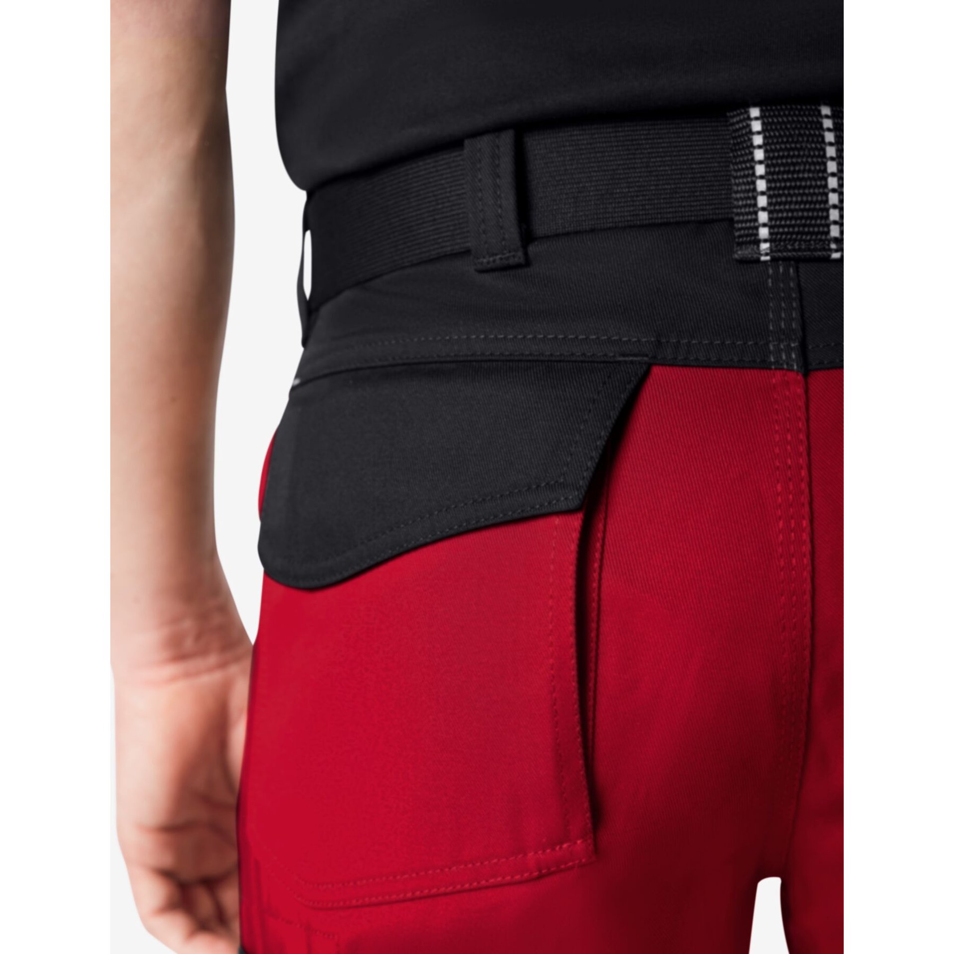 THEO Bermuda kurze Arbeitshose rot-schwarz Gr. 68