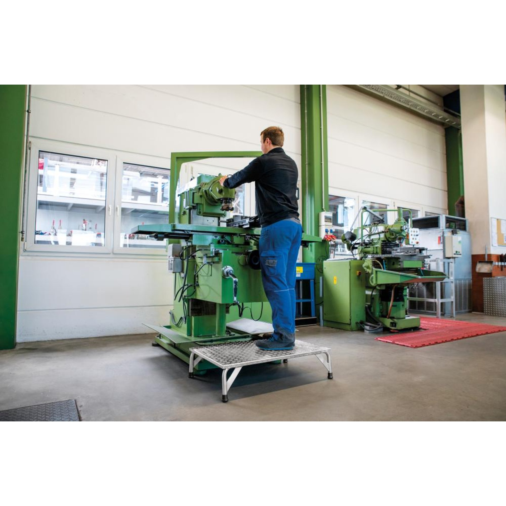 Alu-Arbeitspodest Standfläche 1000x600 mm Podesthöhe 0,25 m Arbeitshöhe bis 2,25 m